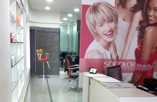 In Style Unisex Salon and Spa