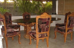 Tun L' Hotel House Boat Resorts