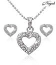 Nayab Glorious AD Studded Pendant set