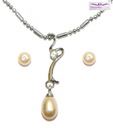 Niharikaa Pearls Divine Pearl Drop Pendant Set