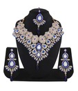 Variation Finely Fashioned Blue Necklace Set with Maangtika