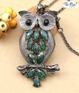 Pari Vintage Green Owl Neckpiece
