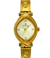 Titan Fashionable Bracelet Watch