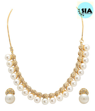 Sia Charismatic Pearl Necklace Set