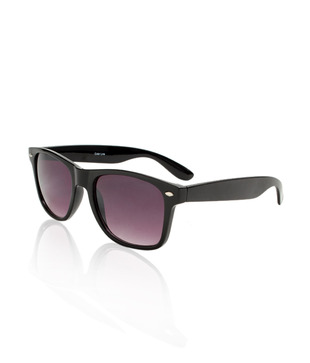 Color Line Classy Black Wayfarer